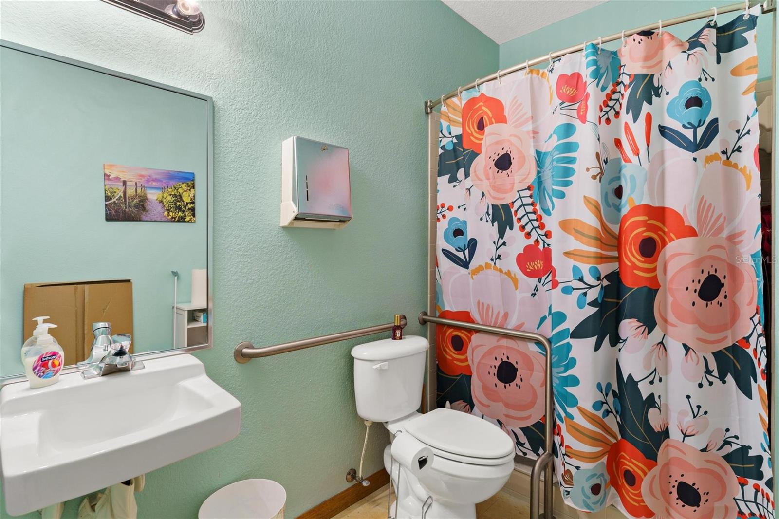 407 E Alfred St Property Photo 13