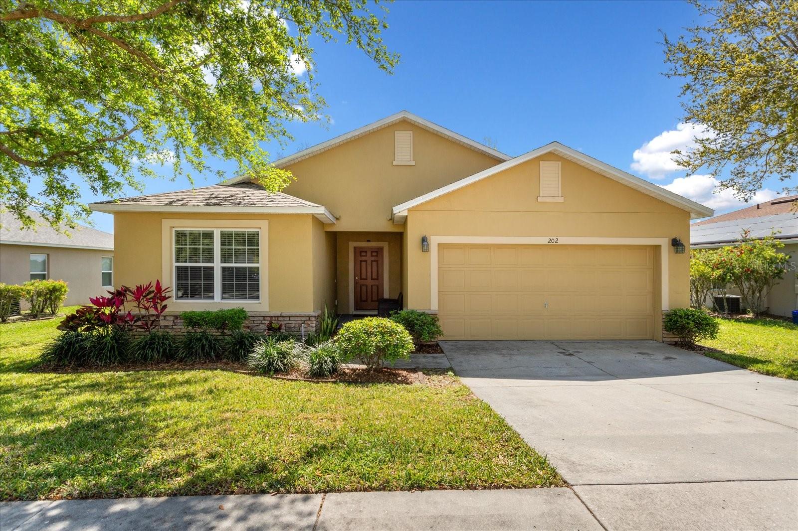 202 COMPASS ROSE DR Property Photo 1