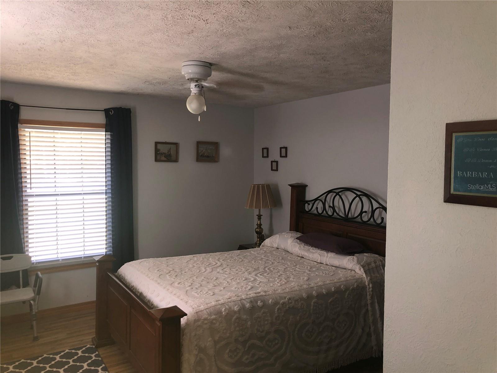 136 S Commercial St Property Photo 9