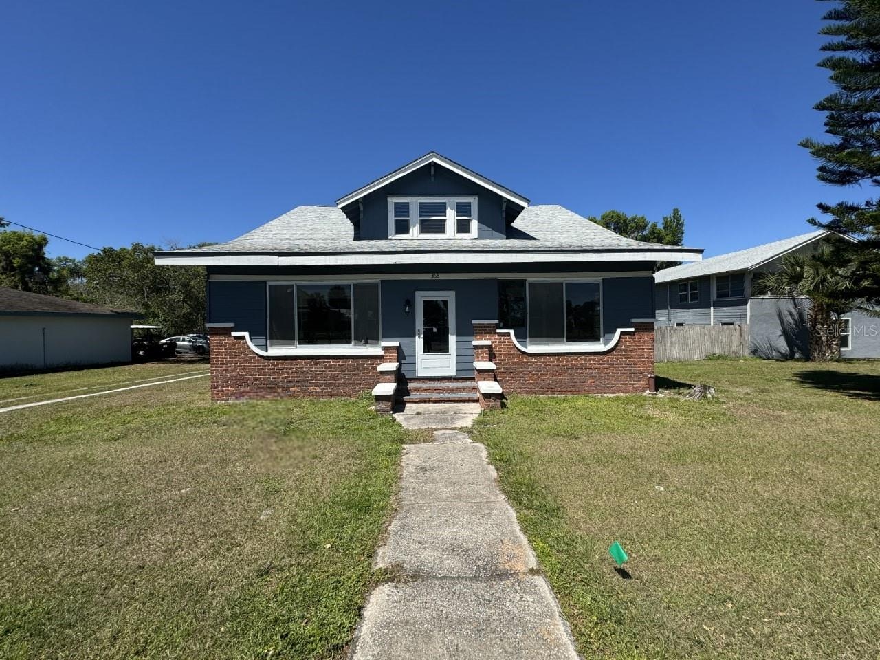 Umatilla Real Estate Listings Main Image
