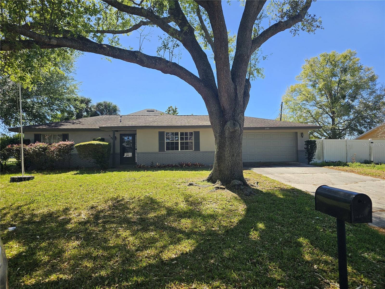 2181 Gretna Dr Property Photo
