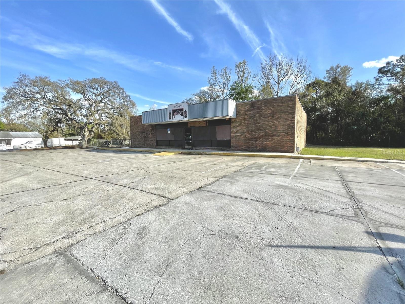 2501 South St Property Photo 1