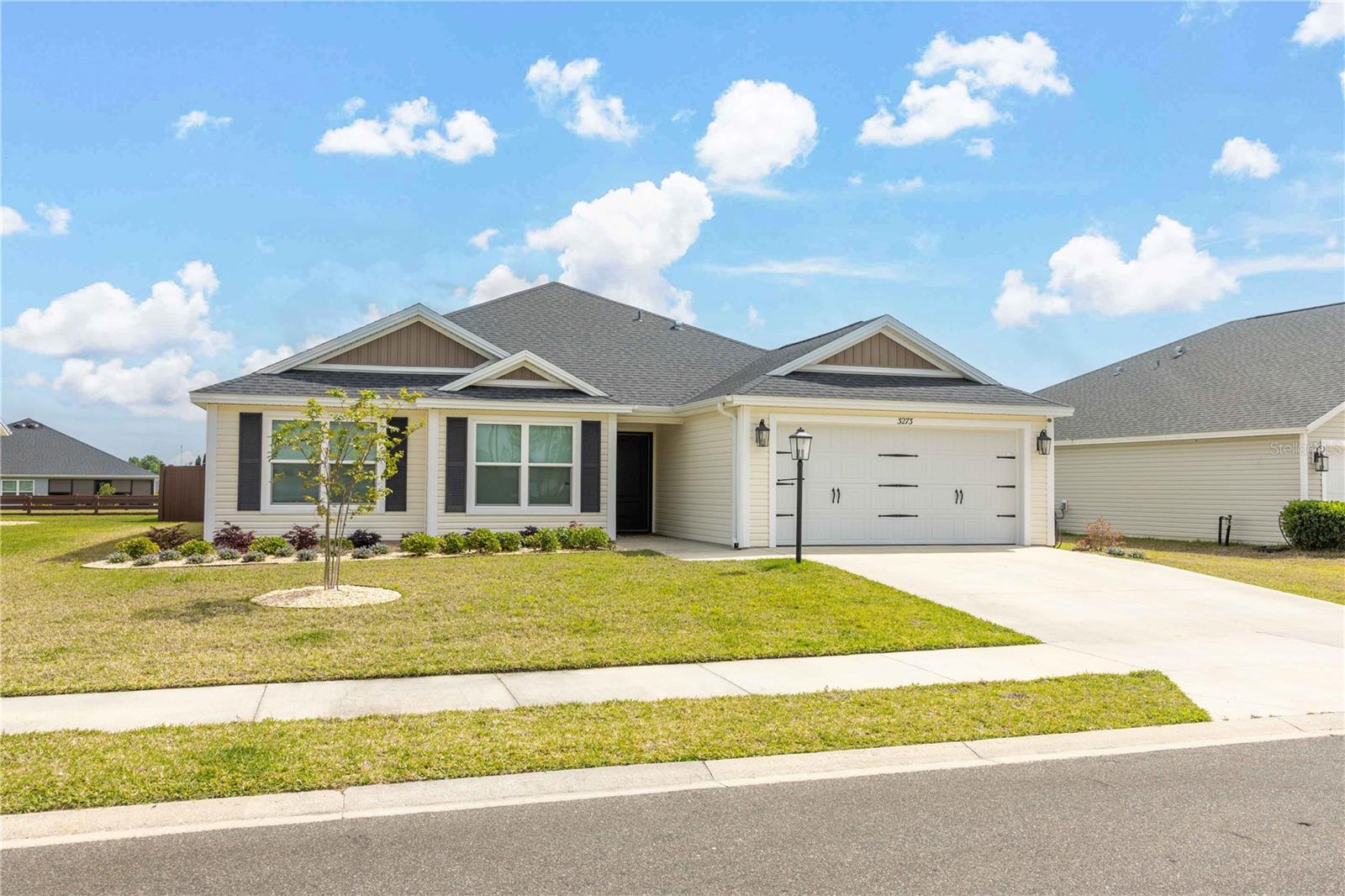 3273 Dzuro Dr Property Photo