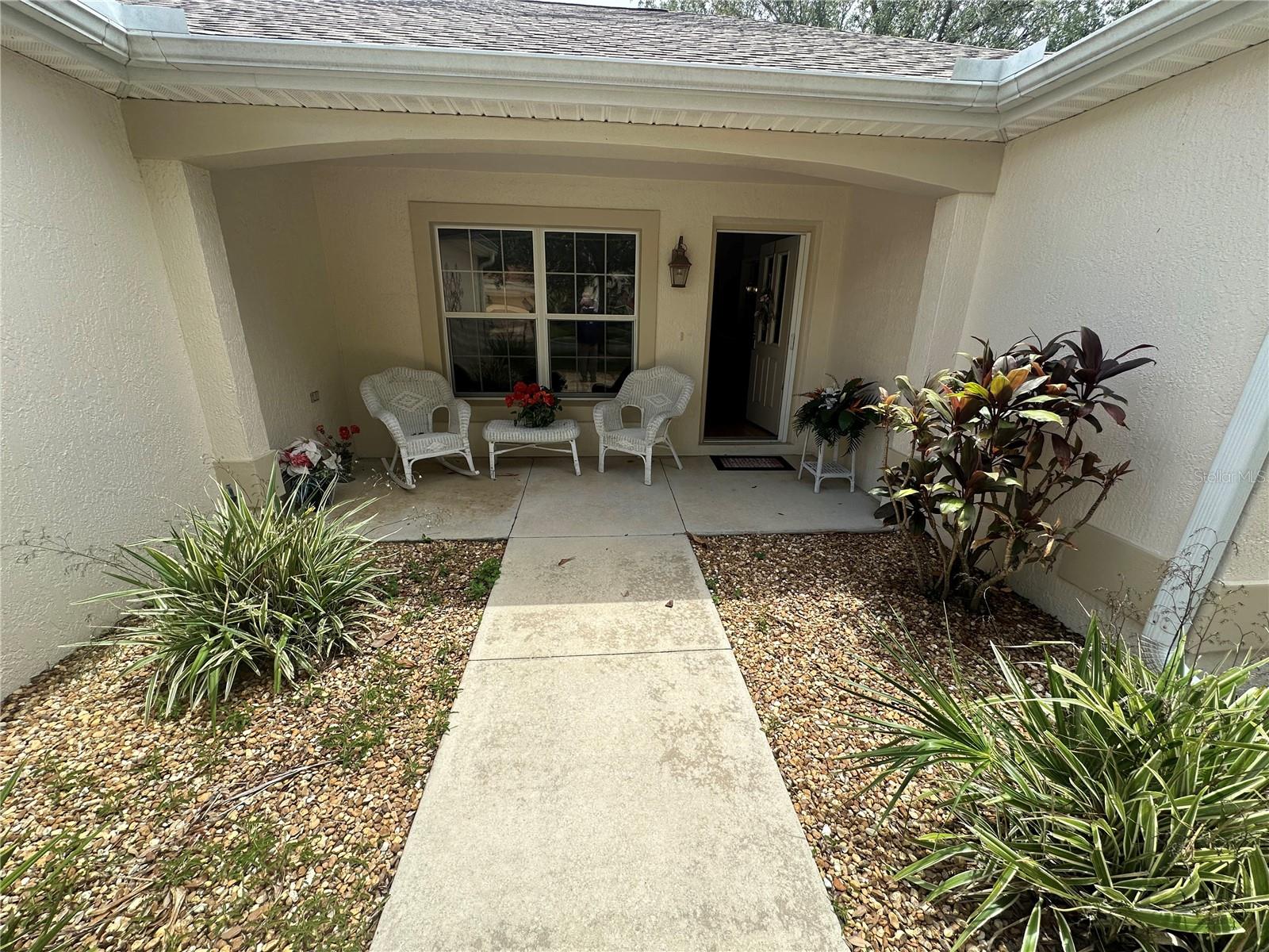 725 Beldon Ct Property Photo 4