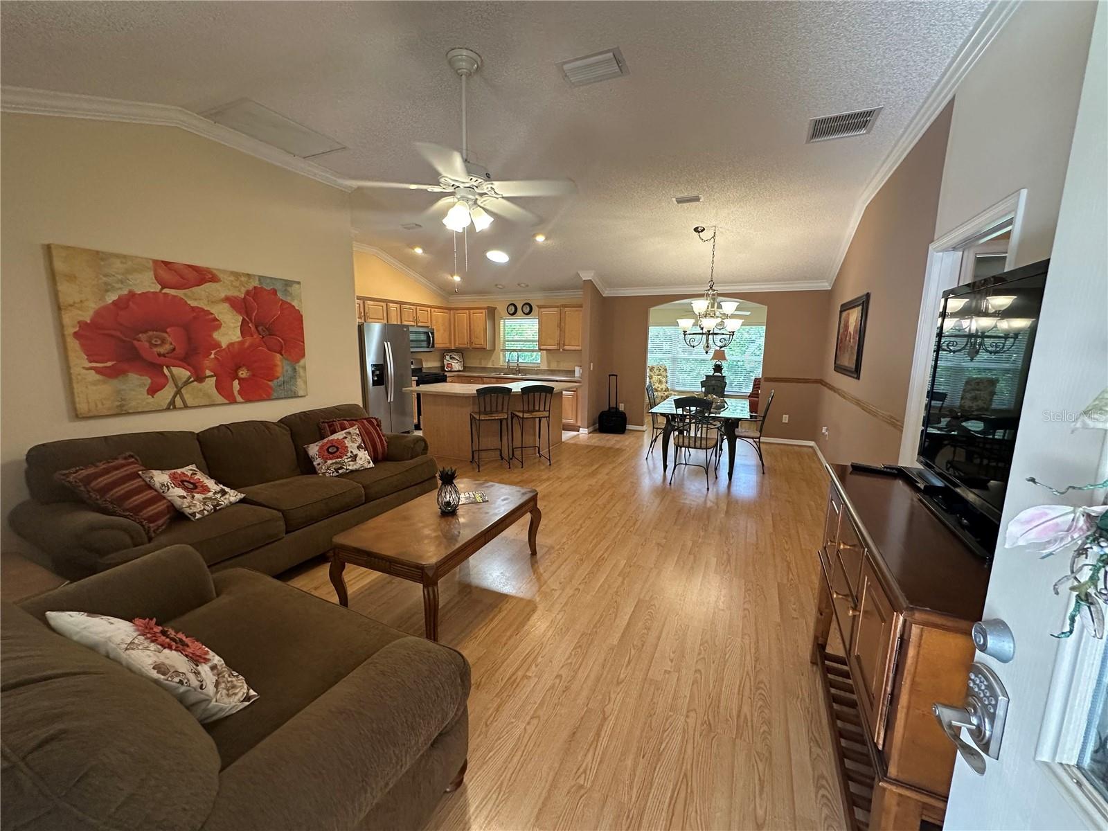 725 Beldon Ct Property Photo 7
