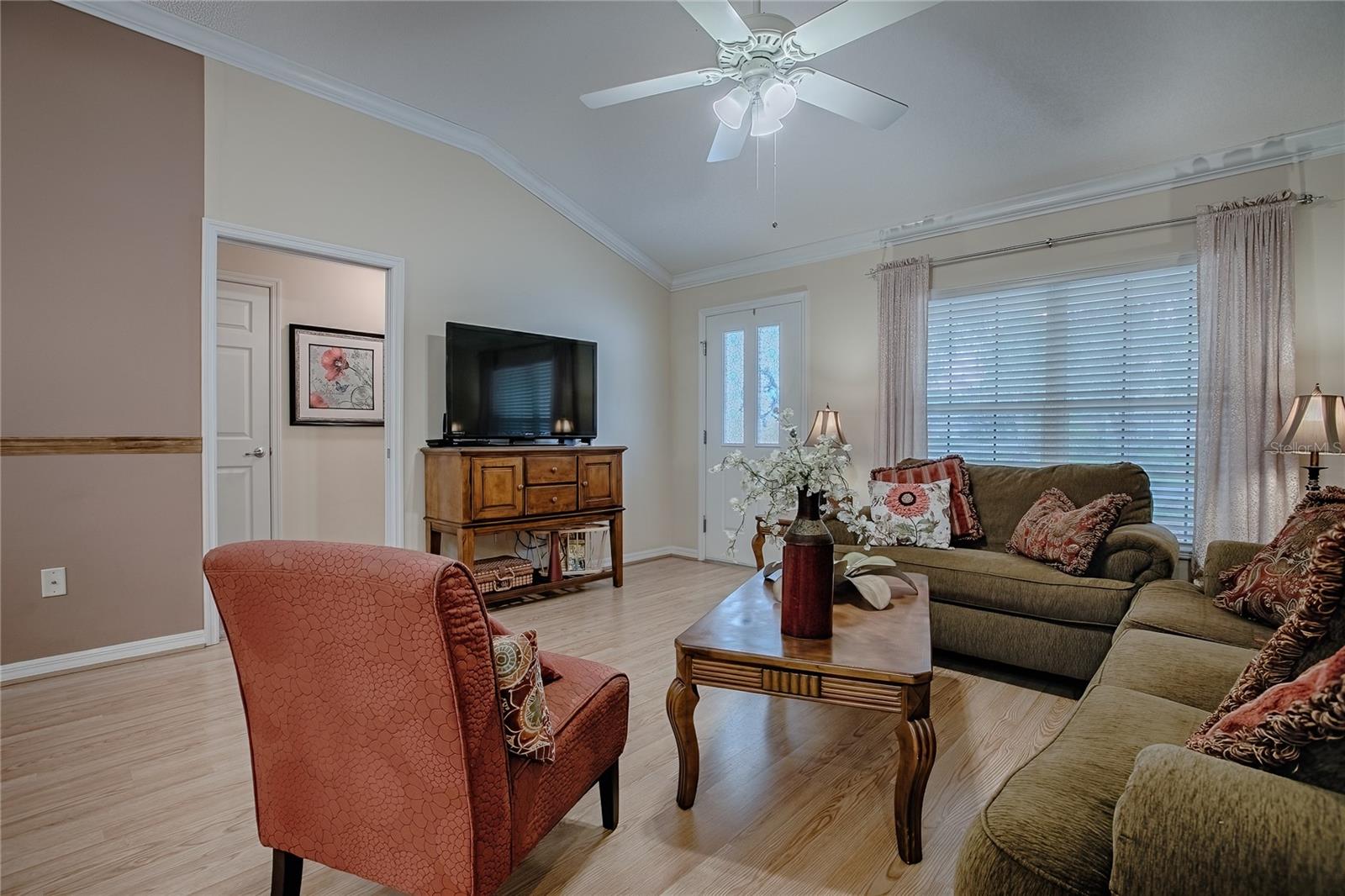 725 Beldon Ct Property Photo 10