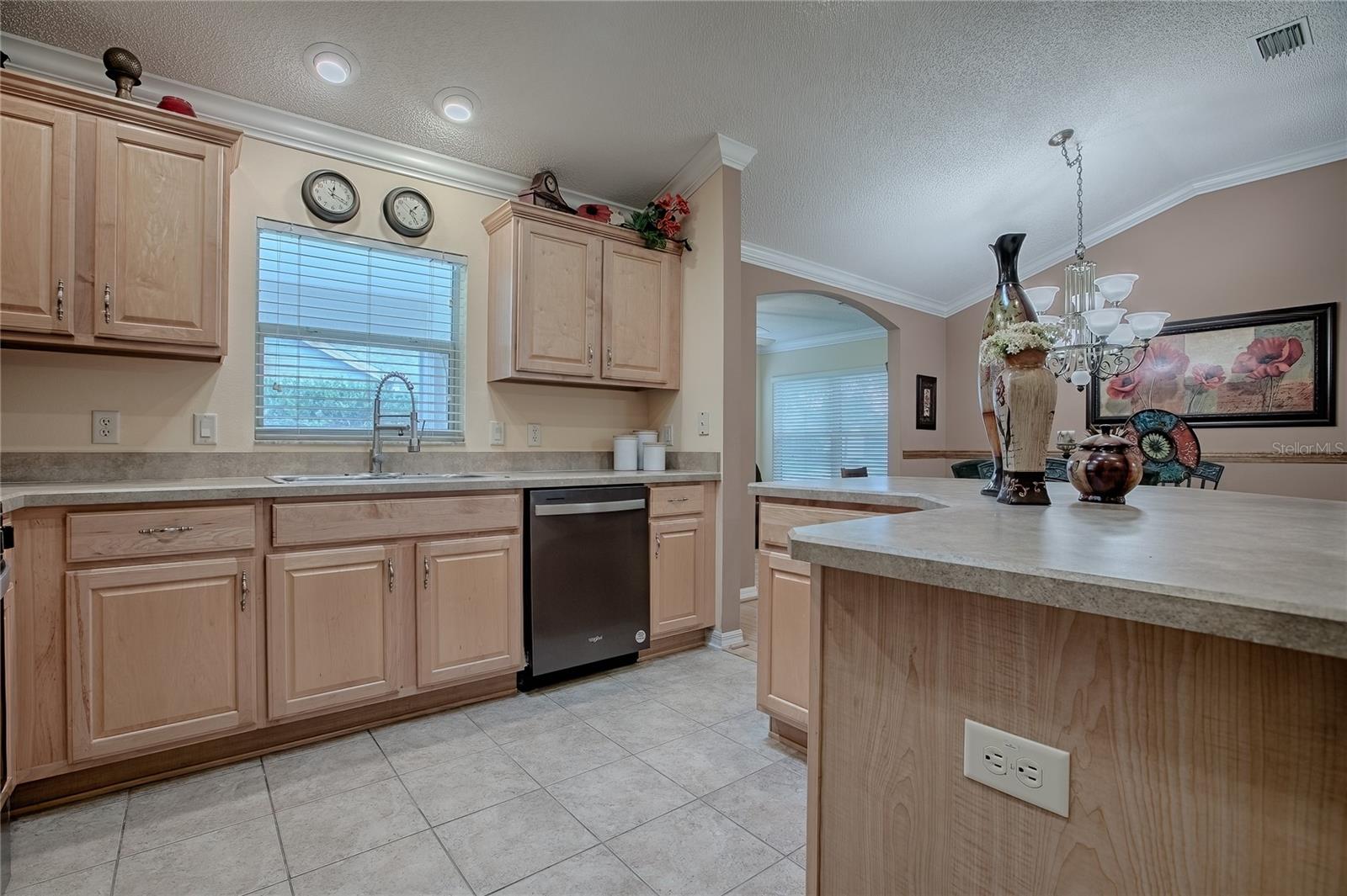 725 Beldon Ct Property Photo 15