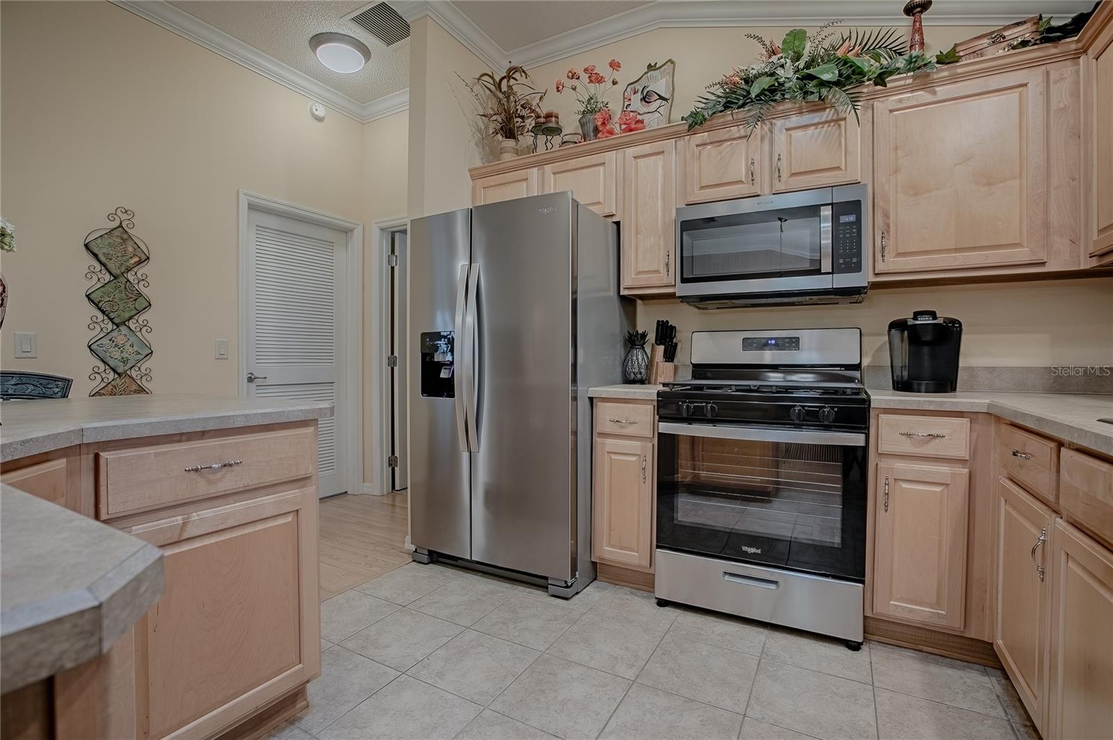 725 Beldon Ct Property Photo 16