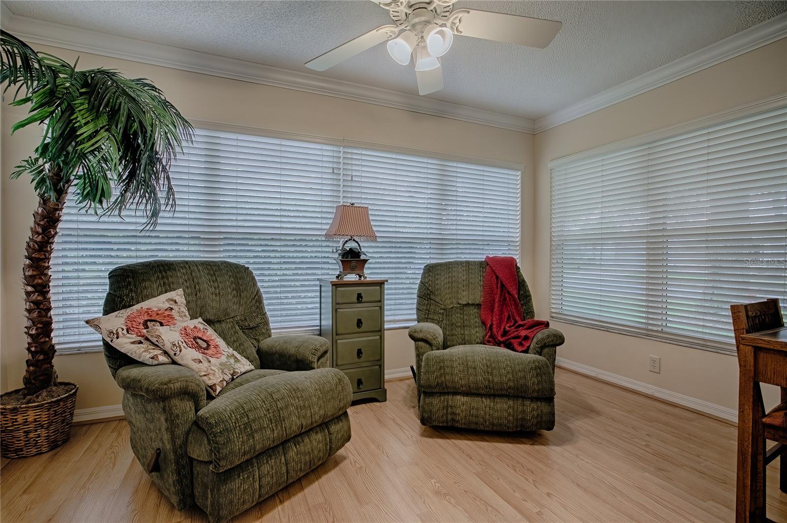 725 Beldon Ct Property Photo 22