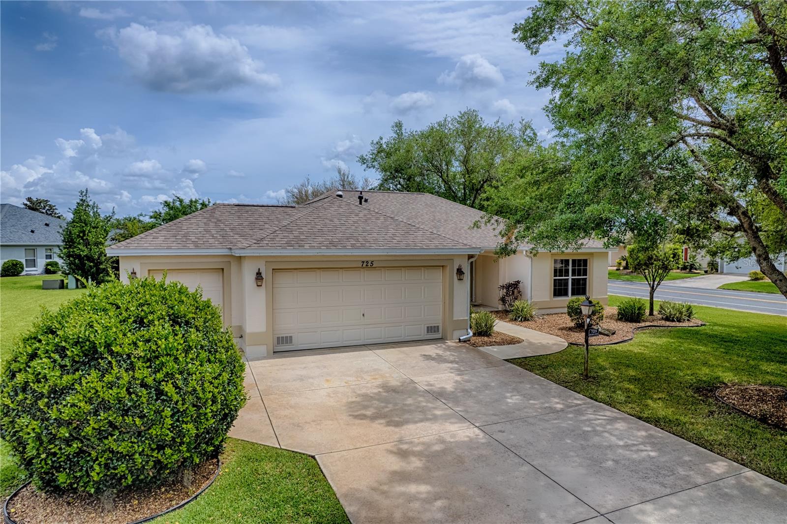 725 Beldon Ct Property Photo
