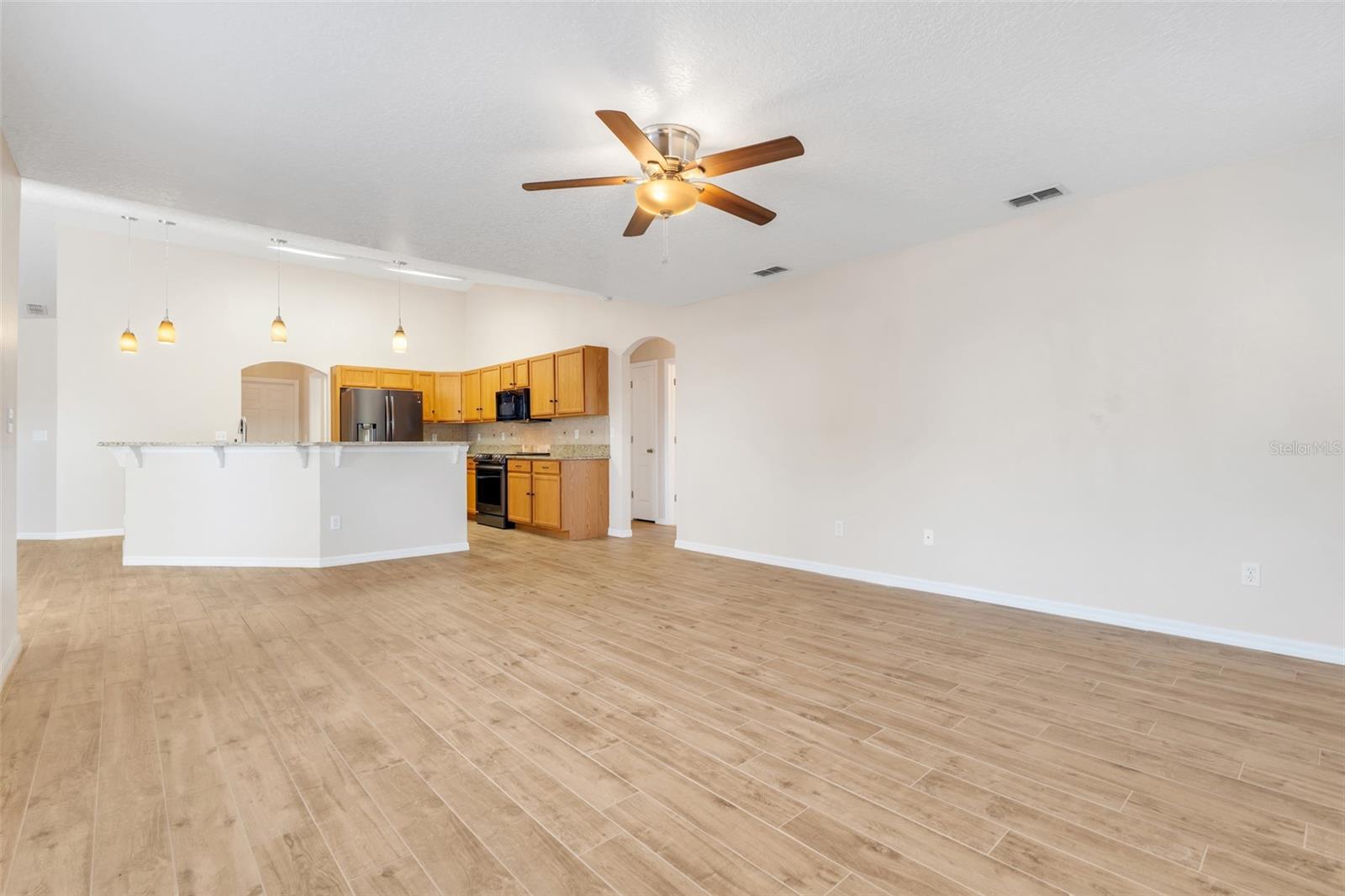 10257 Dovehill Ln Property Photo 13