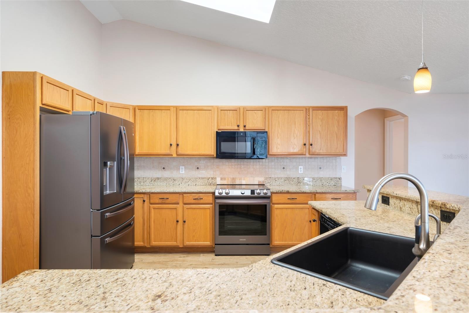 10257 Dovehill Ln Property Photo 16