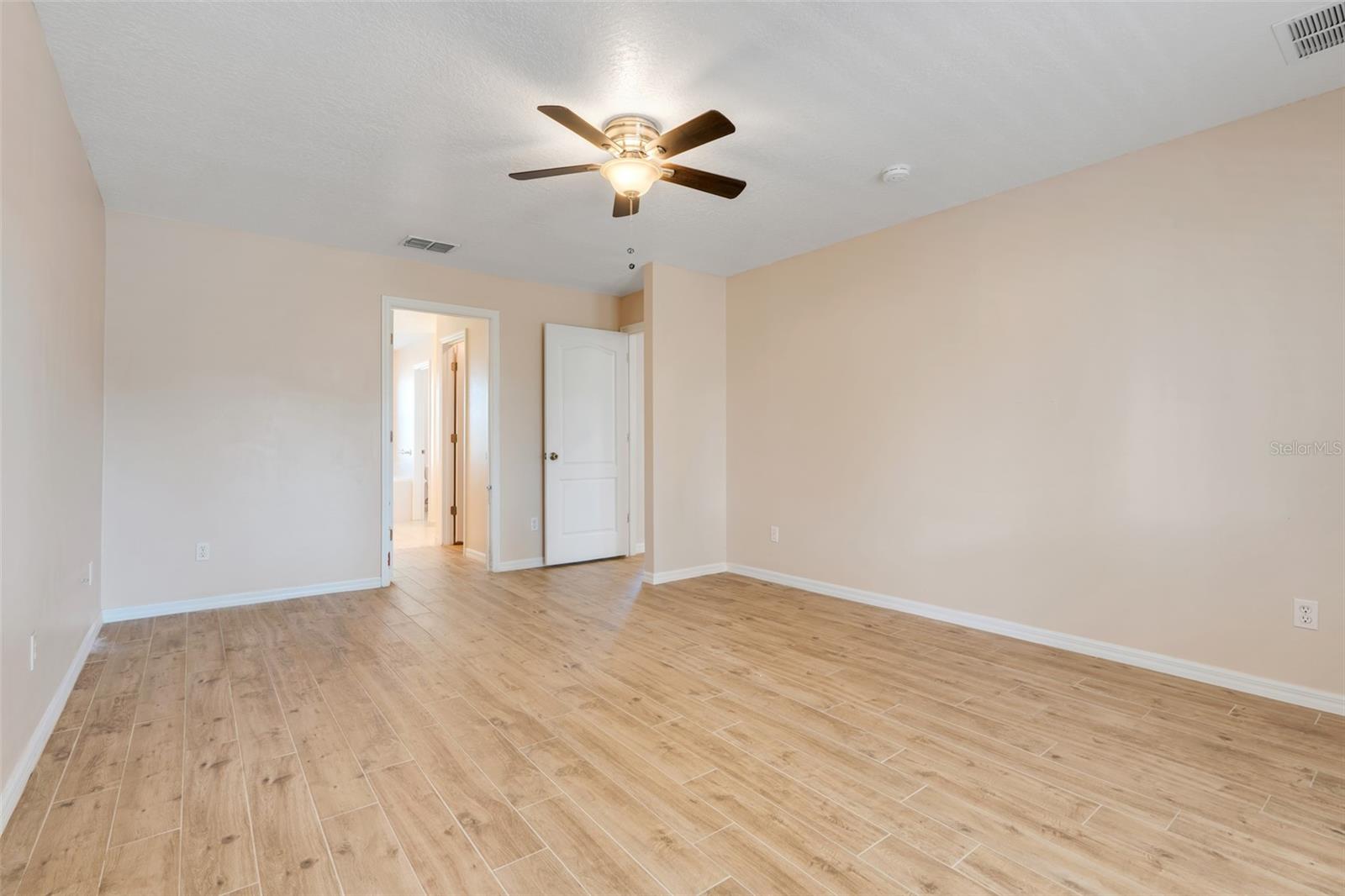 10257 Dovehill Ln Property Photo 21