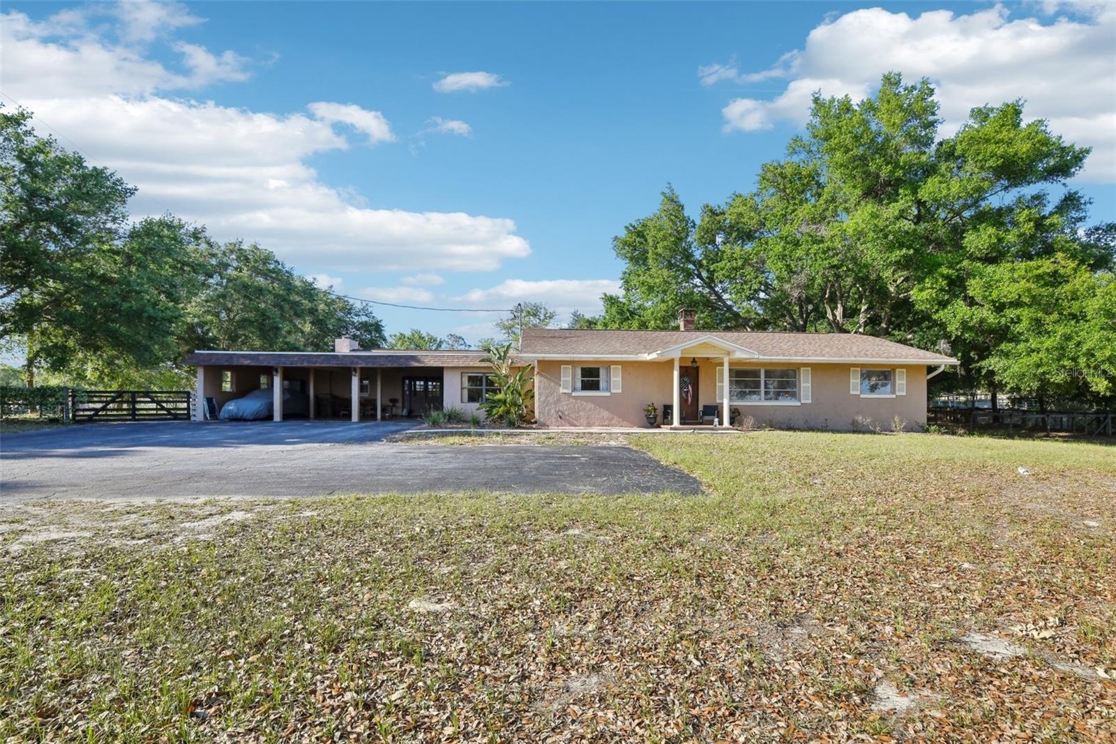 23519 State Road 44 Property Photo