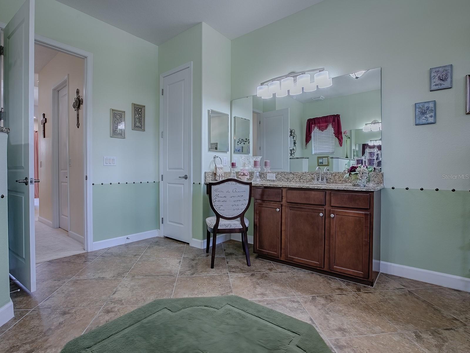 1408 Deuce Cir Property Photo 31