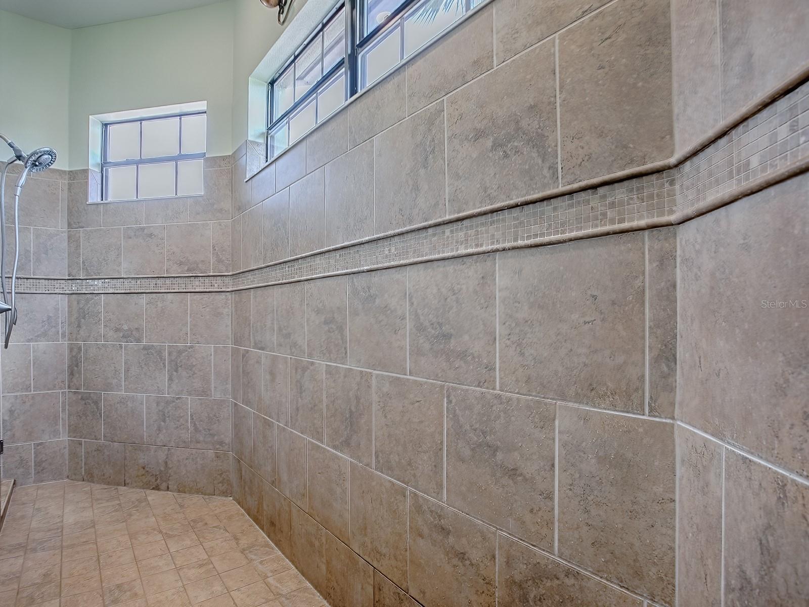 1408 Deuce Cir Property Photo 34