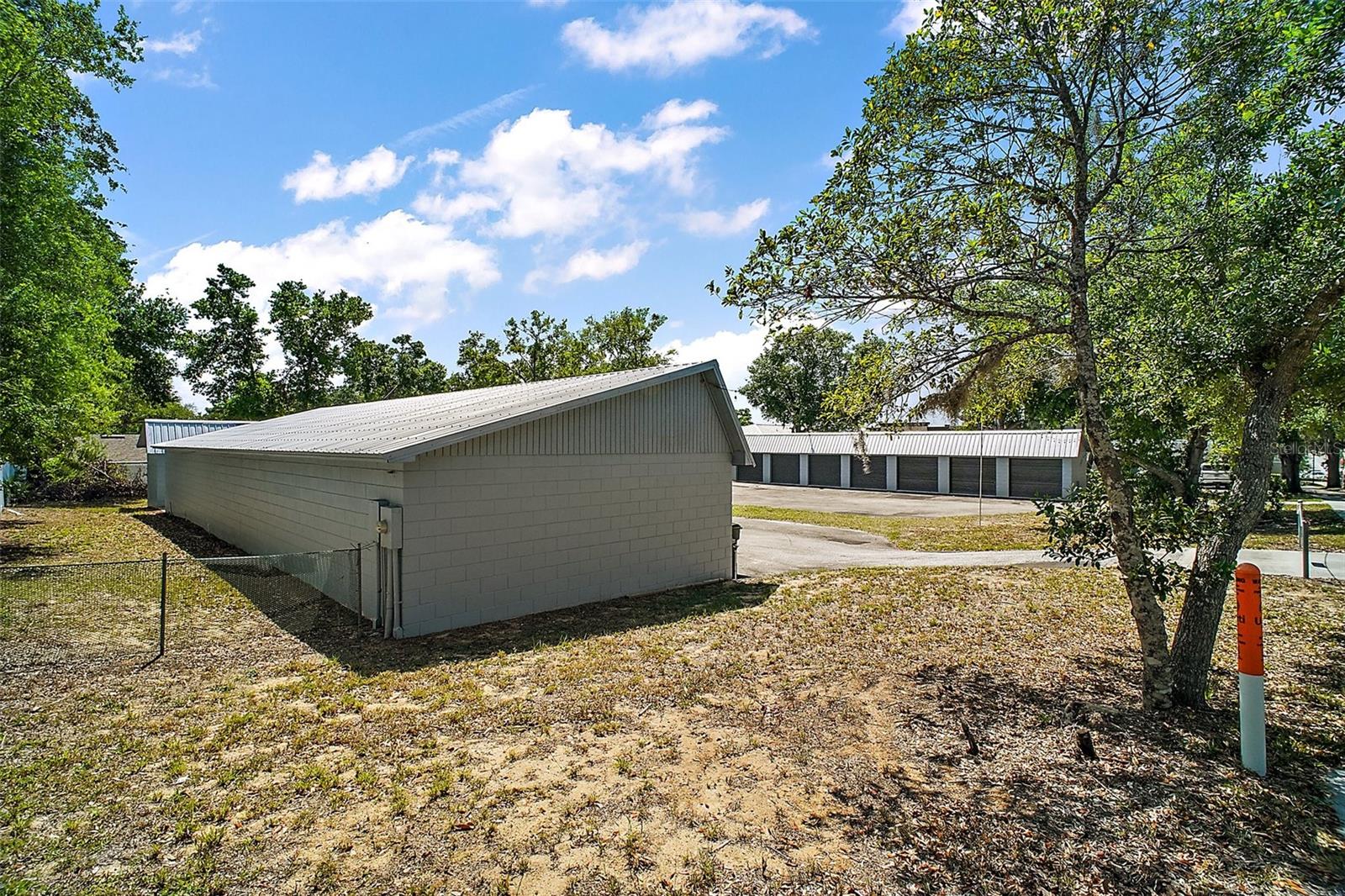 651 W Desoto St Property Photo 15