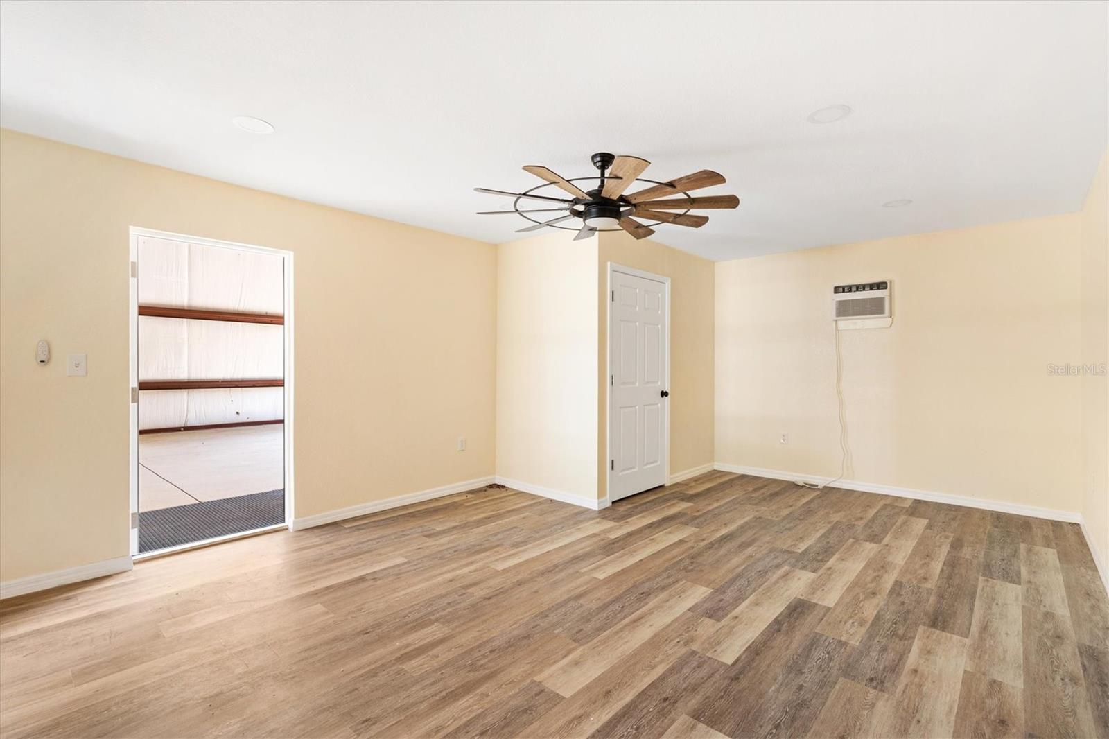 7112 Marsh Bend Trl Property Photo 9
