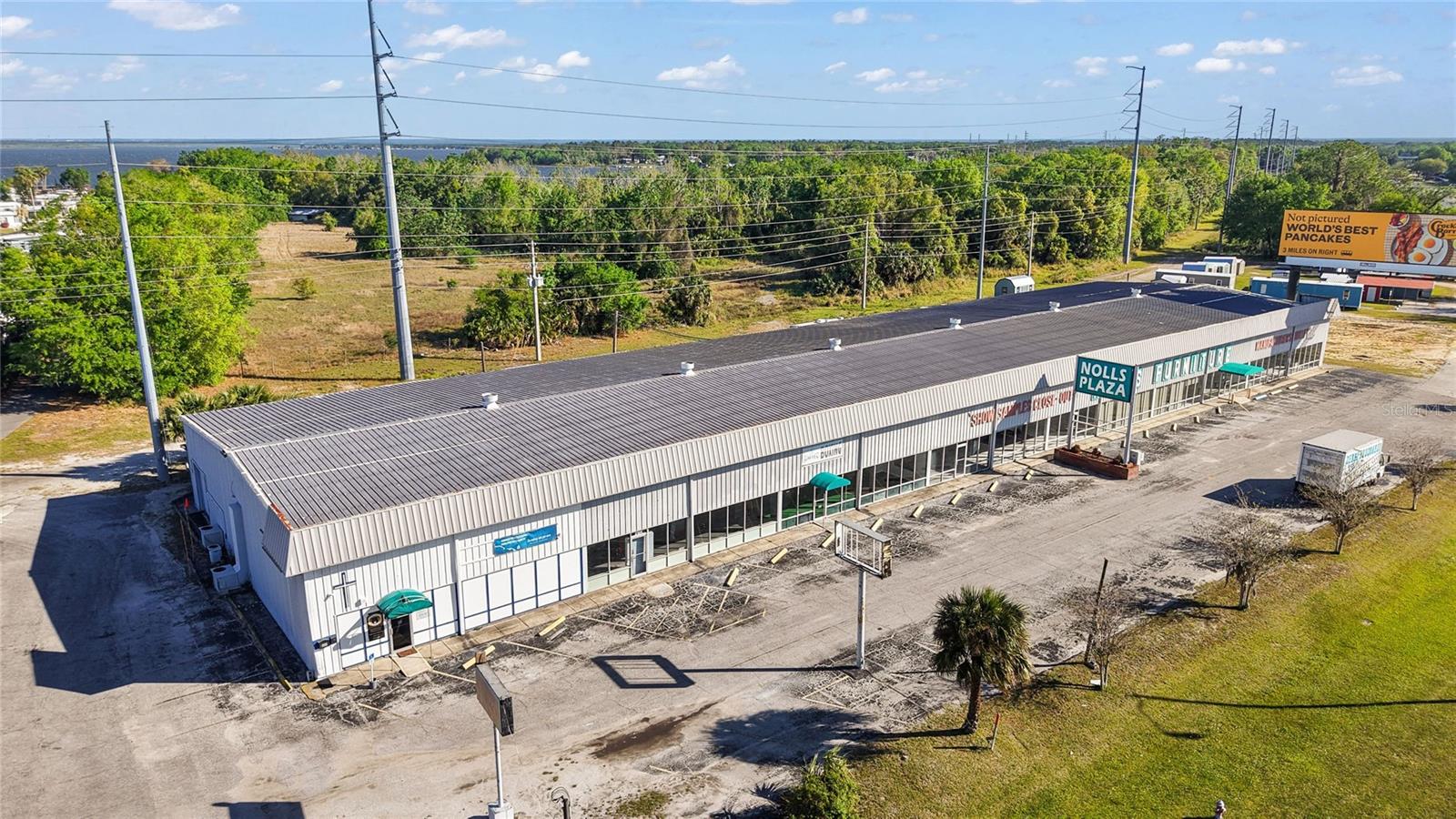2104 Us Highway 441 Property Photo 2