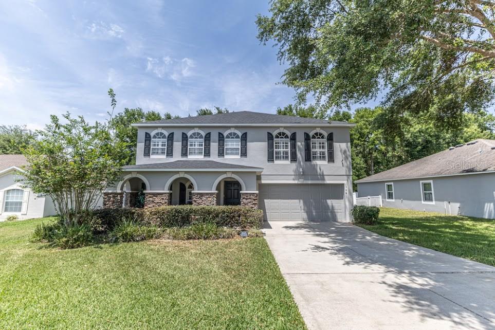 1704 Hoofprint Court Property Photo