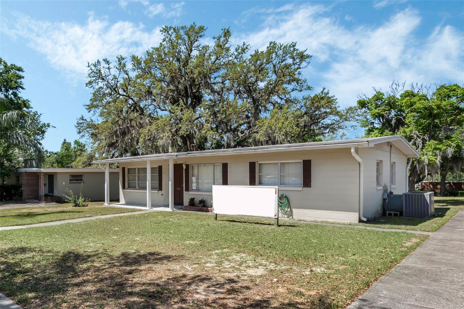 740 Lake Ave Property Photo 3
