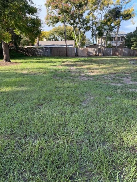 East Property Photo 8