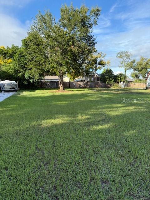 East Property Photo 10