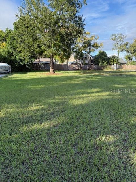 East Property Photo 12
