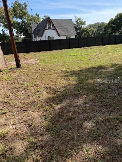 East Property Photo 22
