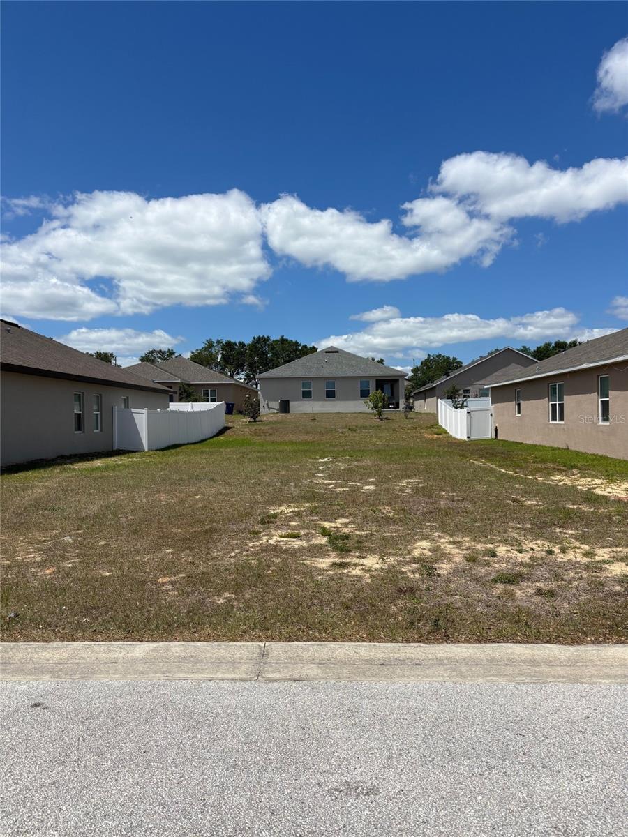 2031 Sloans Outlook Dr Property Photo 3
