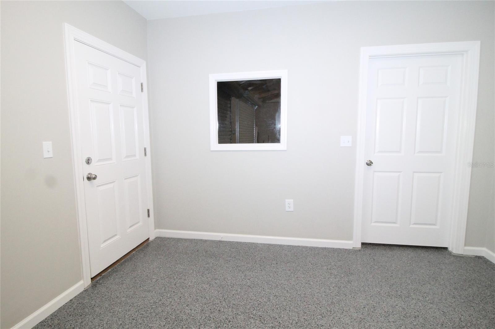 114 W Myers Blvd Property Photo 6