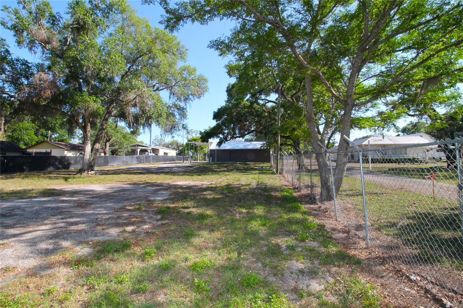 114 W Myers Blvd Property Photo 18
