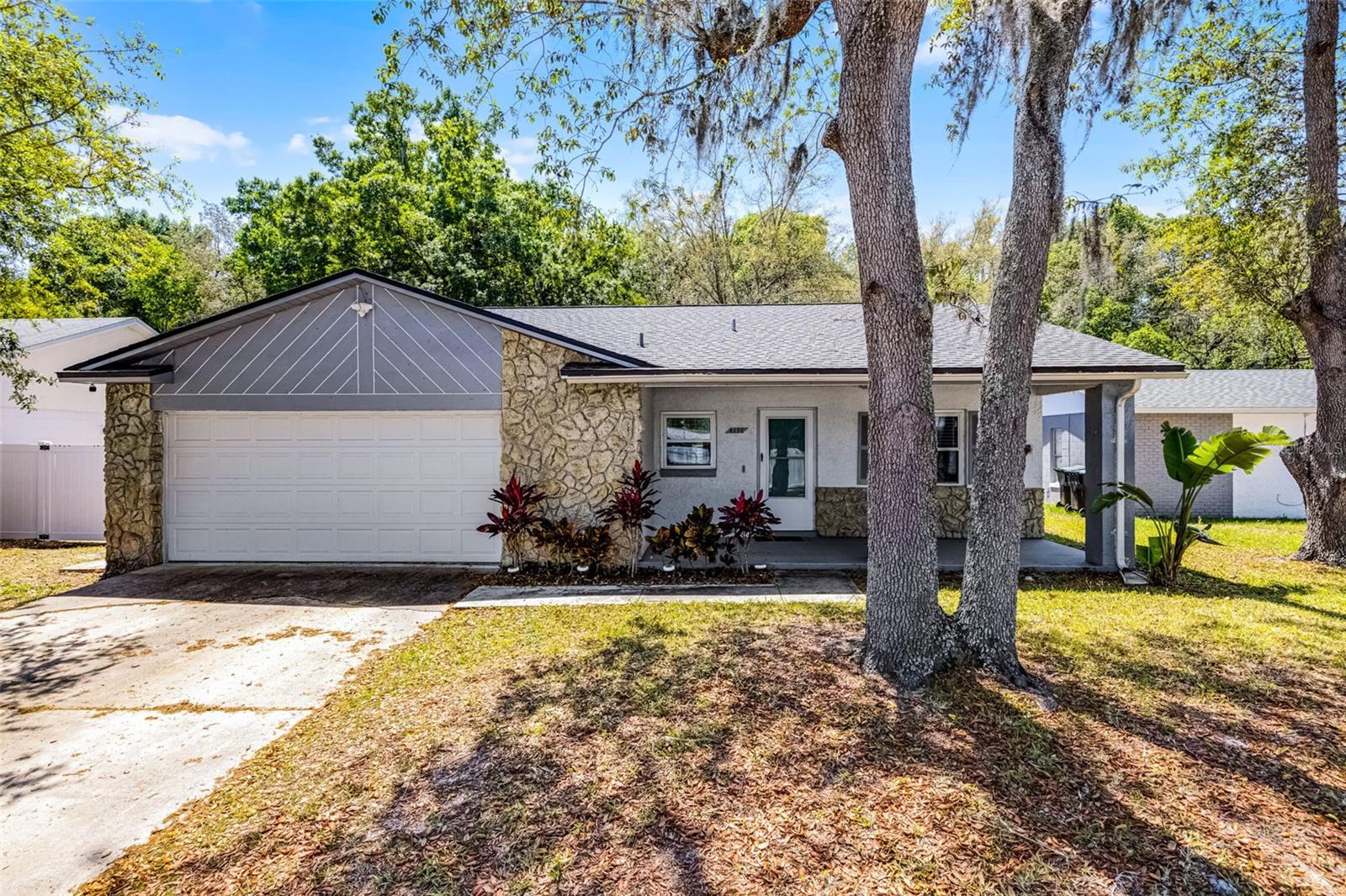 8158 Bucksaw Dr Property Photo