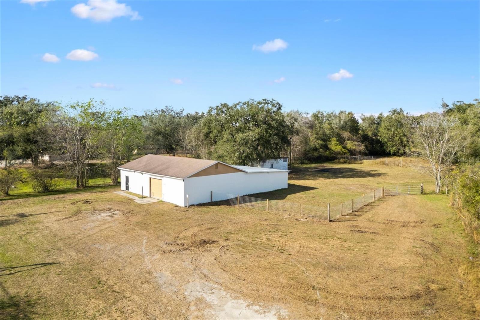 574 W Kings Hwy Property Photo 5