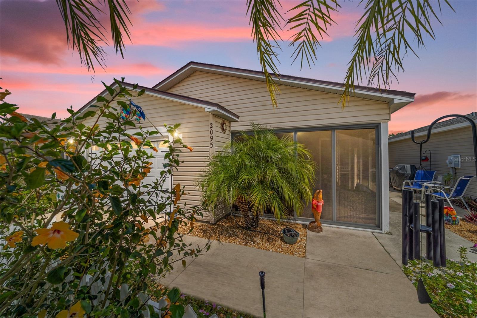 2095 Thornton Ter Property Photo