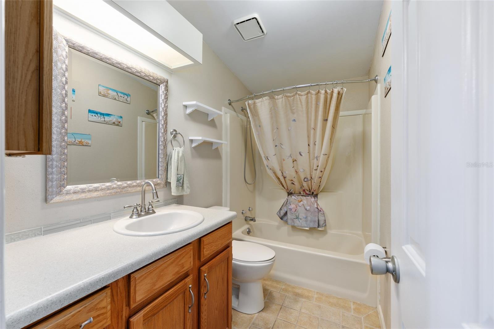 728 Tangerine Dr Property Photo 16