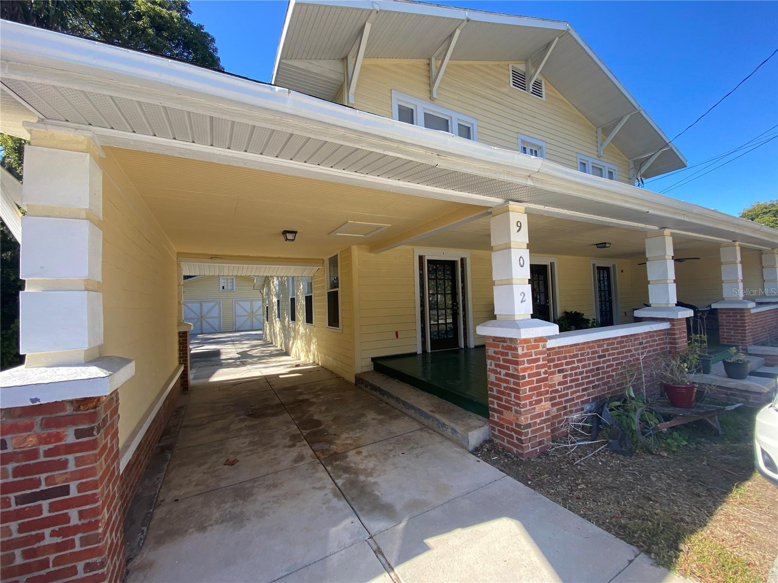 902 S Grove St #1 Property Photo