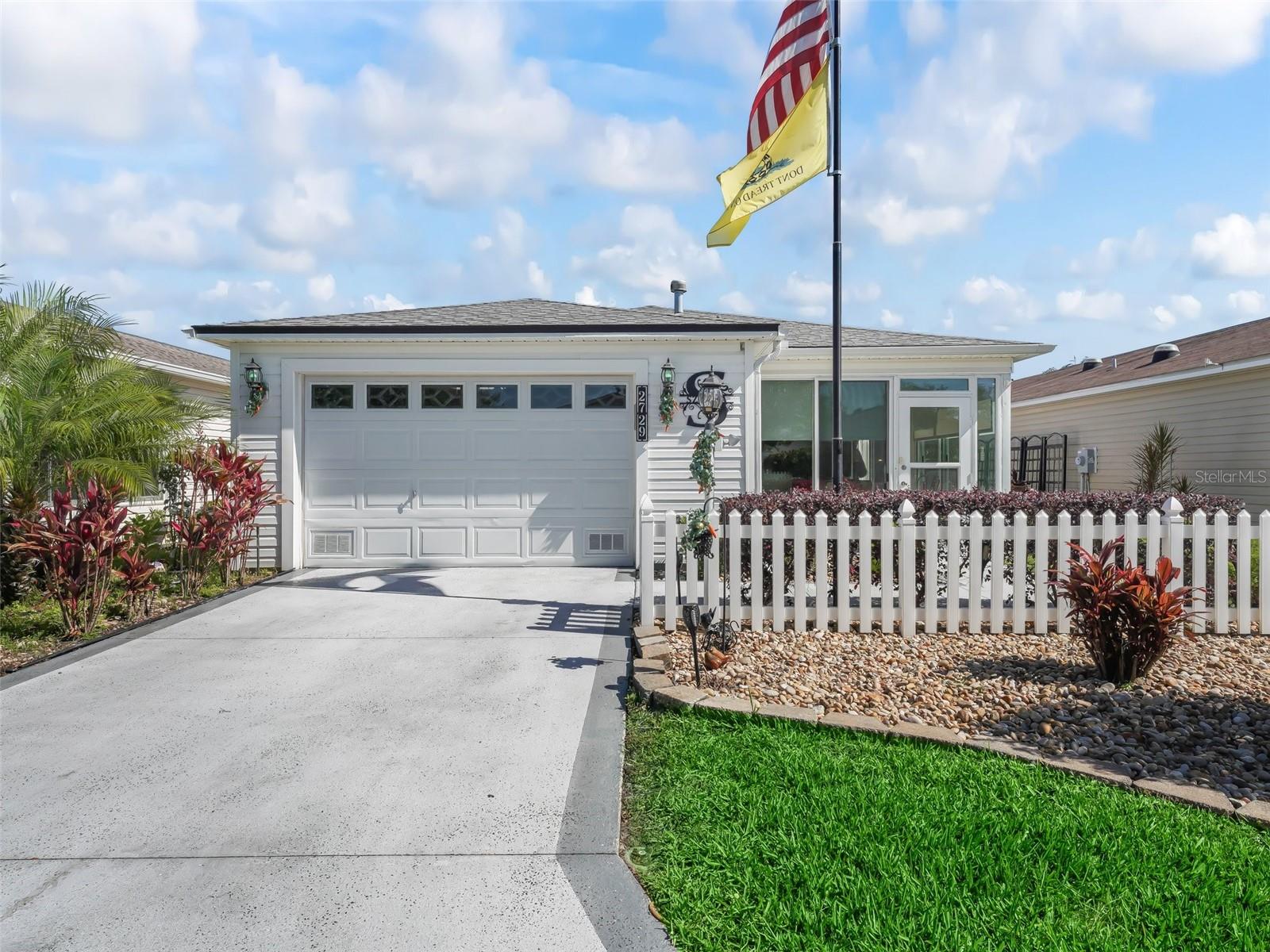 2729 Craven Way Property Photo