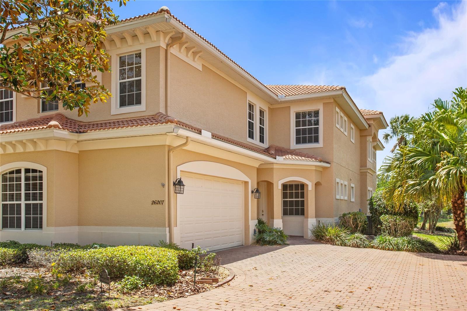 26207 AVENIDA LAS COLINAS