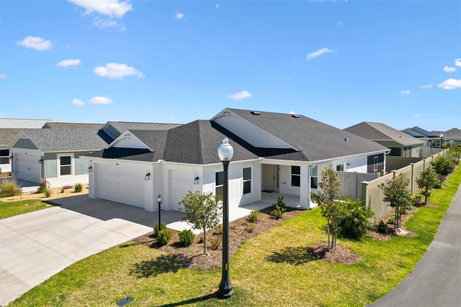 1674 Cadorette Dr Property Photo
