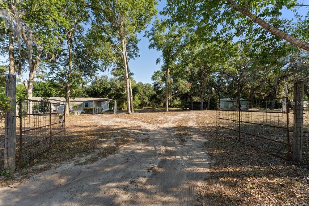 13640 Westbrock Rd Property Photo
