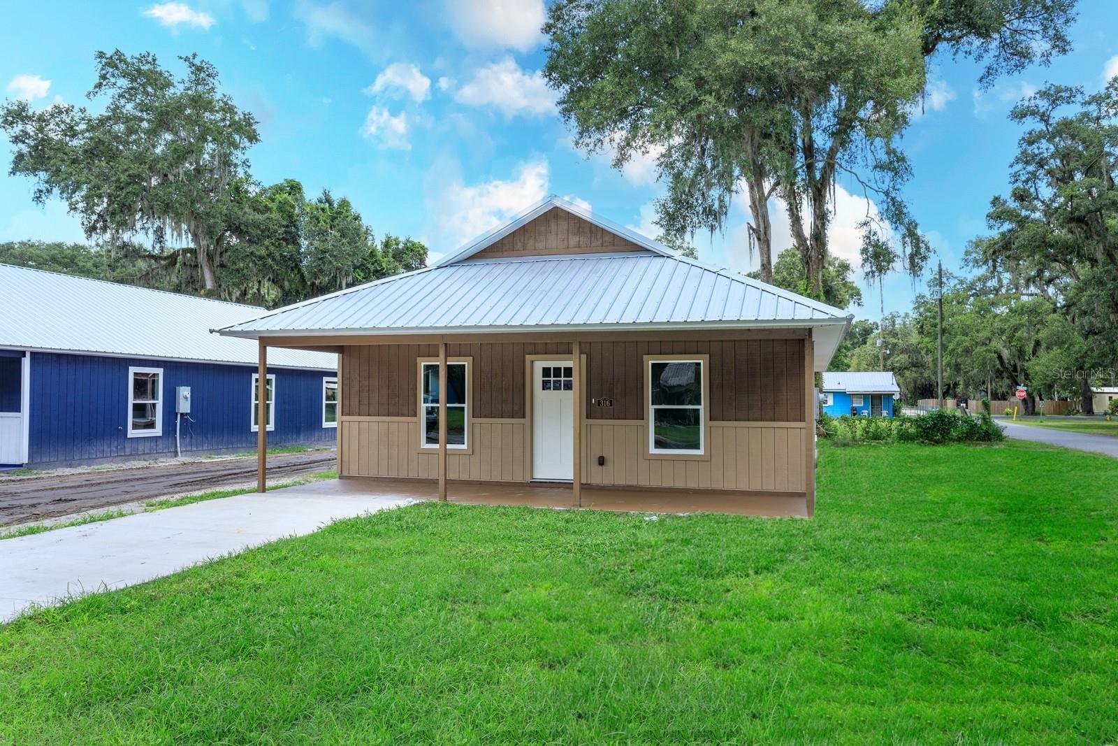 662 Nw 9th Ave Property Photo