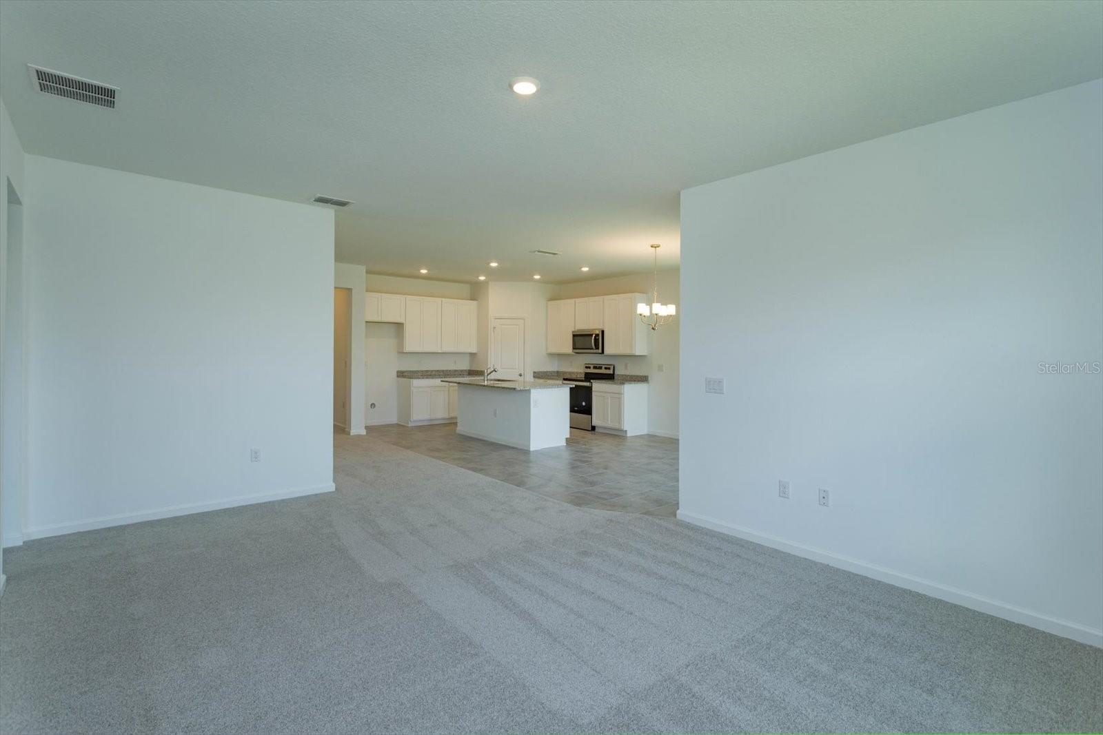 2965 Supermarine Rd Property Photo 11