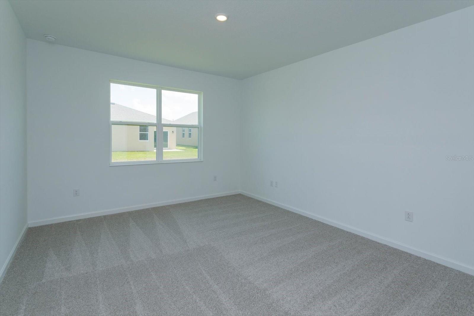 2965 Supermarine Rd Property Photo 12