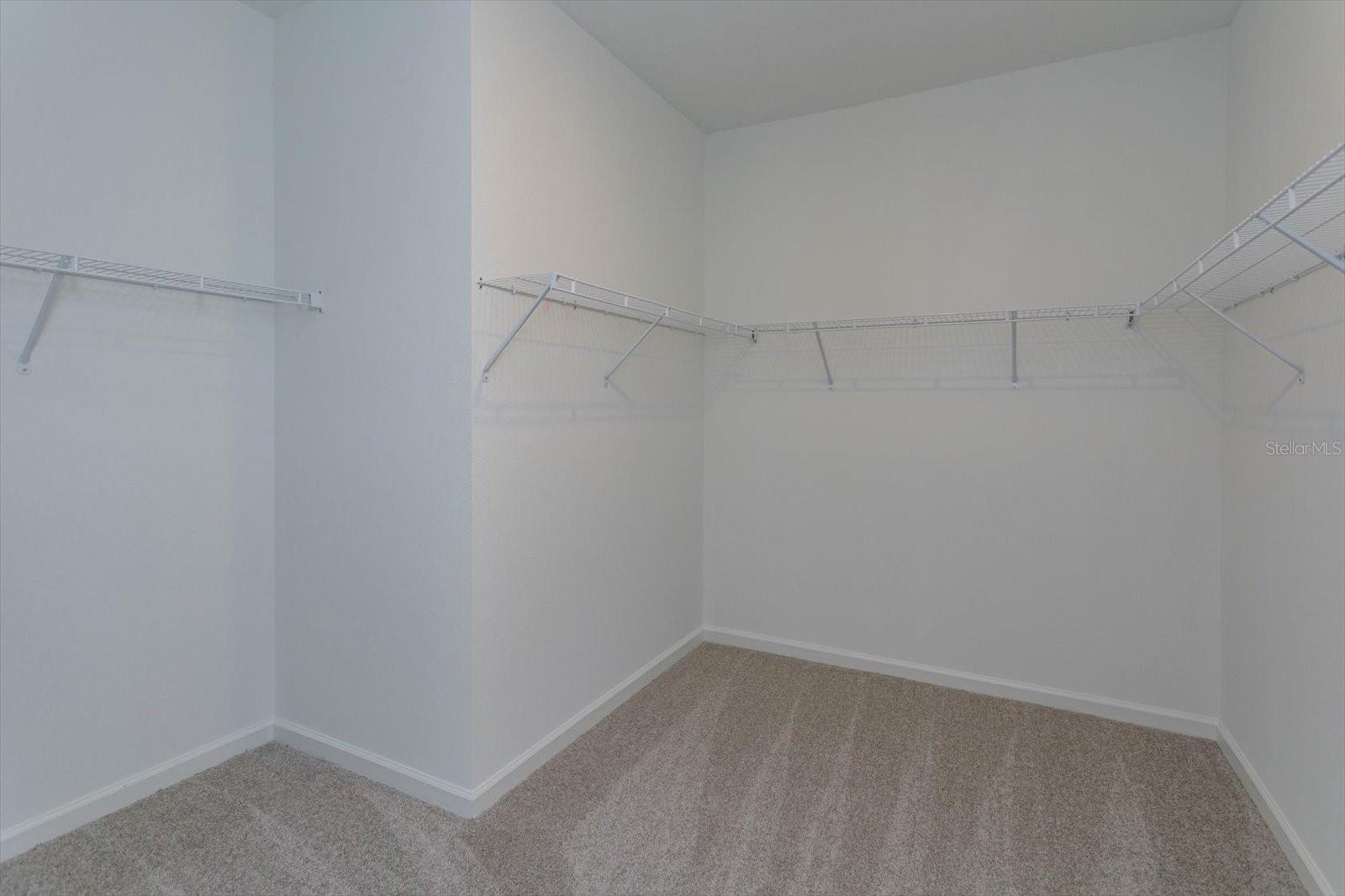 2965 Supermarine Rd Property Photo 14