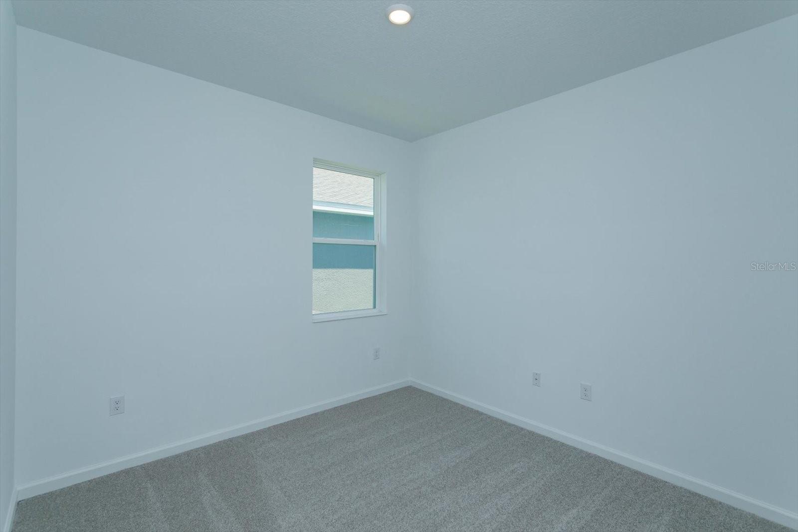 2965 Supermarine Rd Property Photo 16
