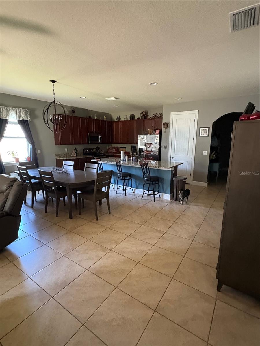 709 Calabria Way Property Photo 10