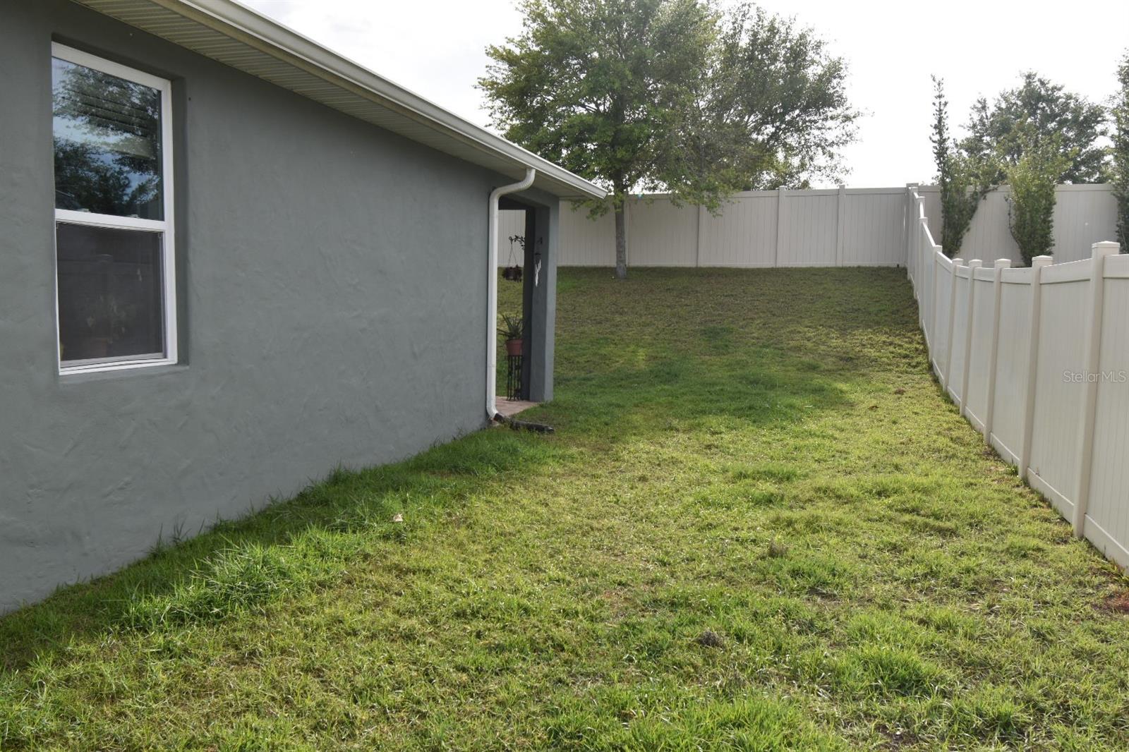 709 Calabria Way Property Photo 24