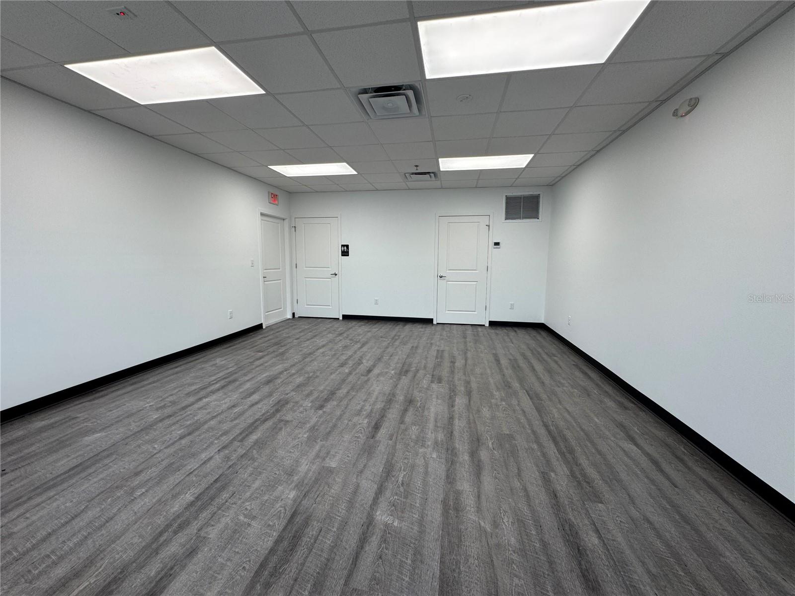 427 Citrus Tower Blvd #107 Property Photo 3
