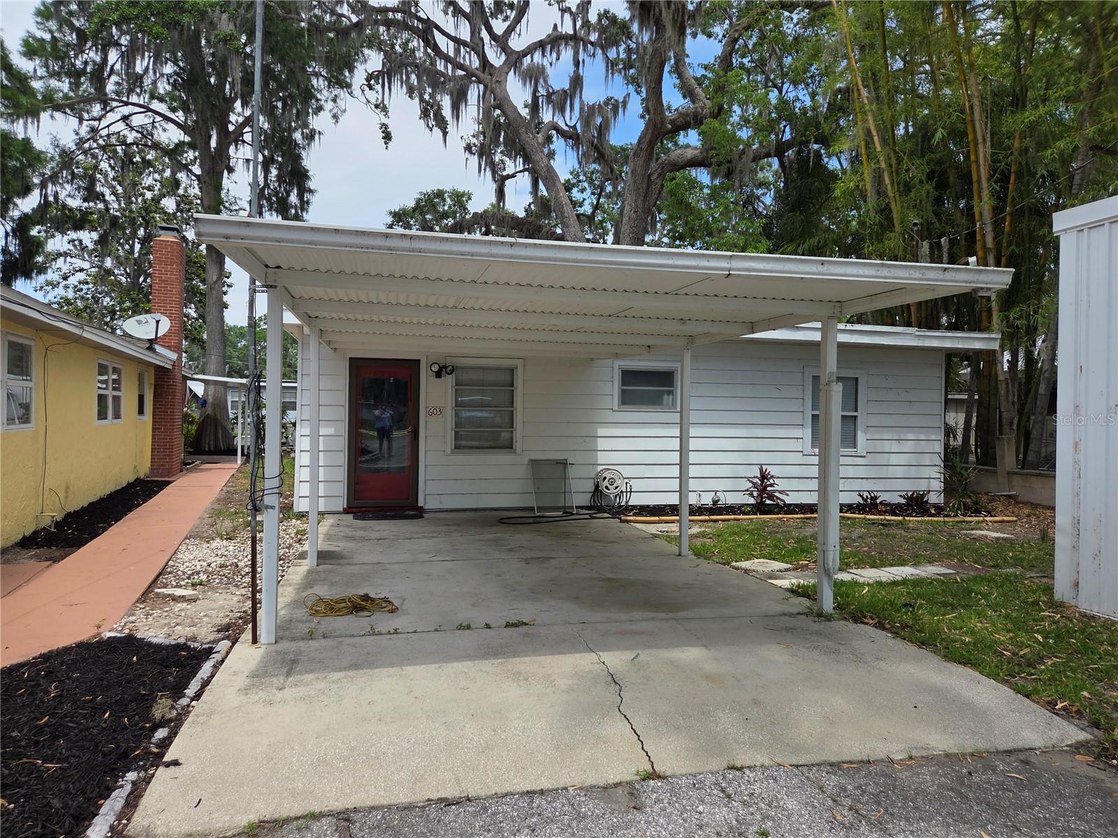 603 Homer St Property Photo 1